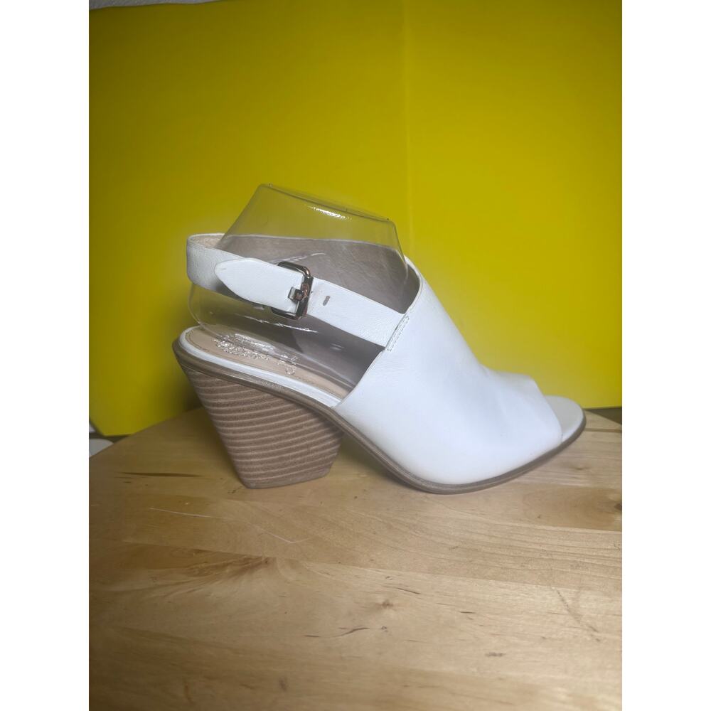 Vince Camuto "Devona" White Leather Slingback Sandals Size 9 M/ 39